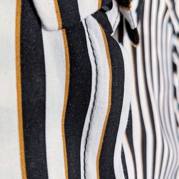 SOYA CONCEPT black and white striped button down shirt size small @E - Picture 4 of 7